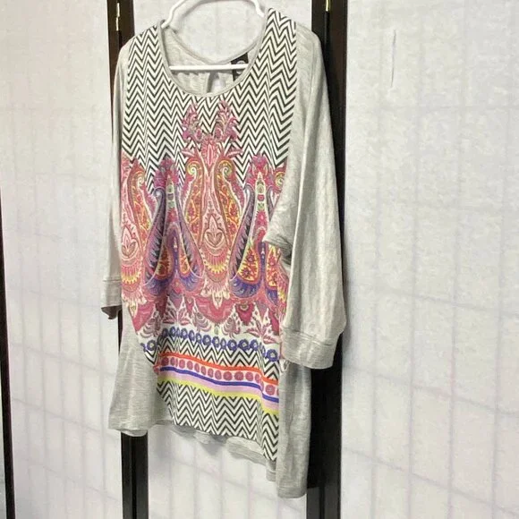 Bobeau Oversize Inset Print Front Keyhole Back Tunic Grey S Long Dolman Sleeve - Picture 4 of 13